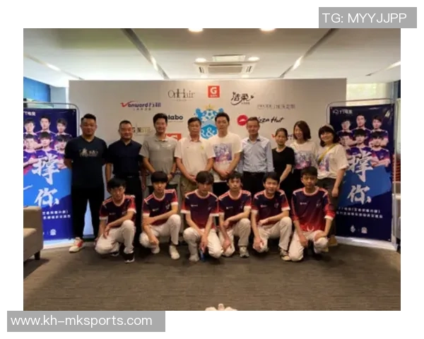 实时新闻上海足球队耐力分析与训练策略探讨助力球队提升竞技水平